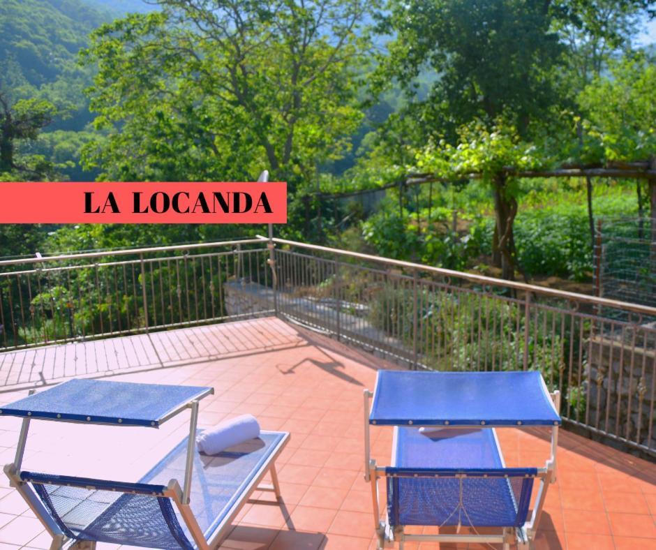 Agriturismo Il Pettirosso Аджерола Екстериор снимка